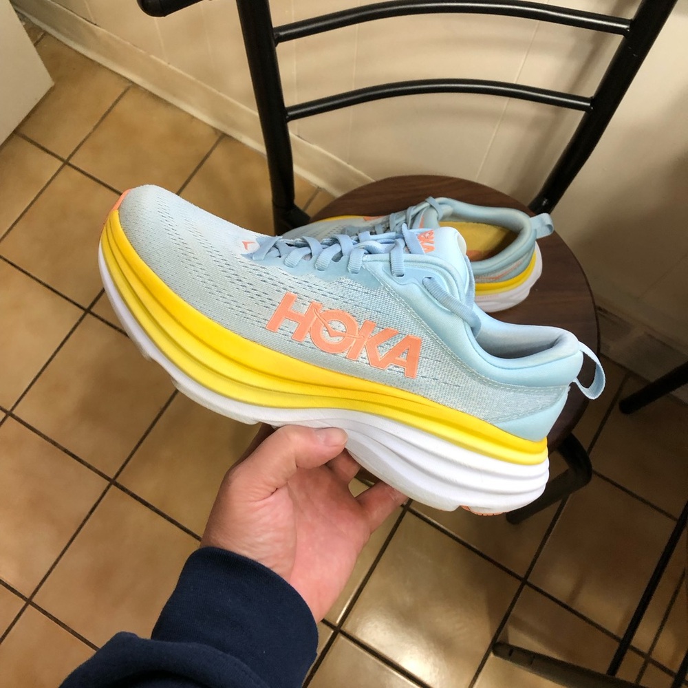 Women’s Hoka Bondi 8 ‘Summer Song size 8